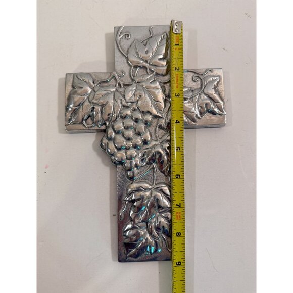 Vintage Vineyard Silver Pewter Cross Hanging Religious Art Boozell Collection 9" - Picture 2 of 7